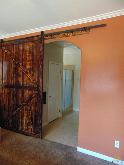 806 Mulberry St, Tehachapi, CA 93561 photo 14
