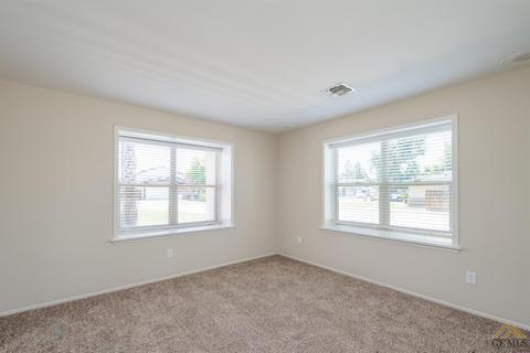 4332 Thatch Ave, Bakersfield, CA 93313 photo 4