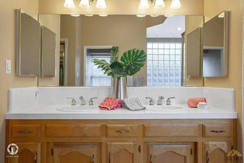 1504 Fieldspring Dr, Bakersfield, CA 93311 photo 26