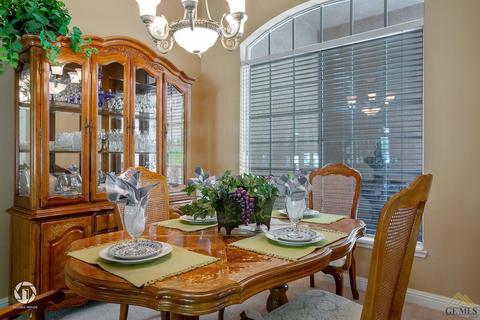 1504 Fieldspring Dr, Bakersfield, CA 93311 photo 8