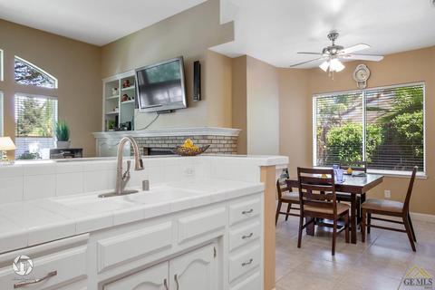 1504 Fieldspring Dr, Bakersfield, CA 93311 photo 18