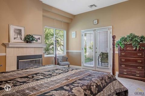 1504 Fieldspring Dr, Bakersfield, CA 93311 photo 23