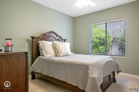 1504 Fieldspring Dr, Bakersfield, CA 93311 photo 31
