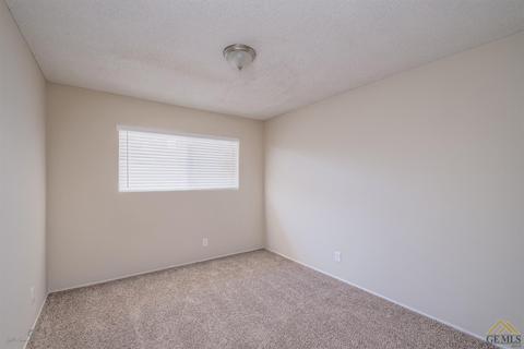 3200 Apollo St, Bakersfield, CA 93306 photo 9
