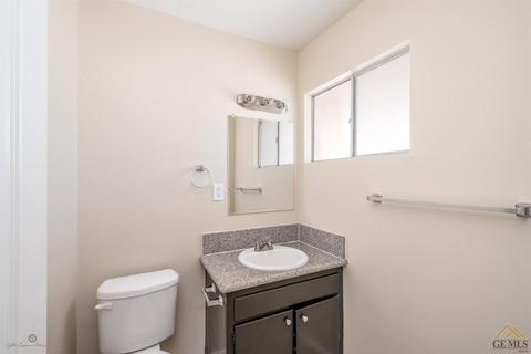 3200 Apollo St, Bakersfield, CA 93306 photo 12