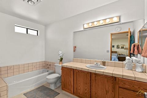19300 Mustang Dr, Tehachapi, CA 93561 photo 19