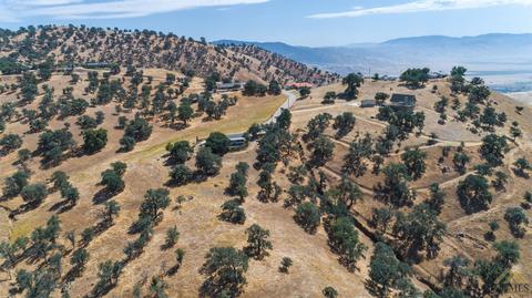 19300 Mustang Dr, Tehachapi, CA 93561 photo 35