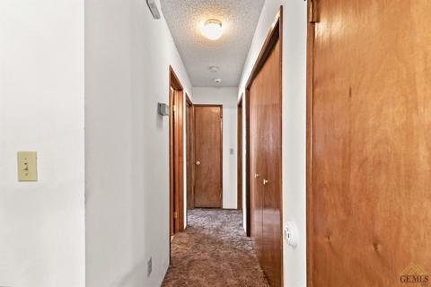 19300 Mustang Dr, Tehachapi, CA 93561 photo 13