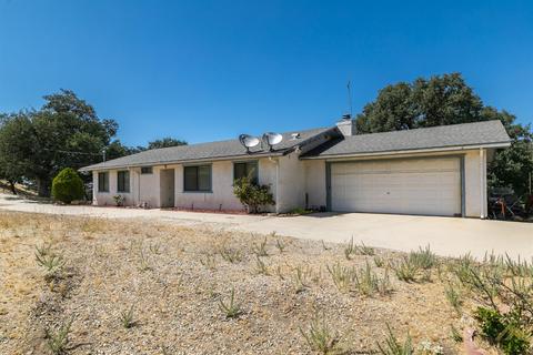 19300 Mustang Dr, Tehachapi, CA 93561 photo 2