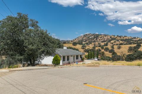 19300 Mustang Dr, Tehachapi, CA 93561 photo 3