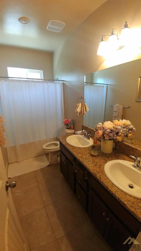 6032 Samuelson St, Bakersfield, CA 93313 photo 16