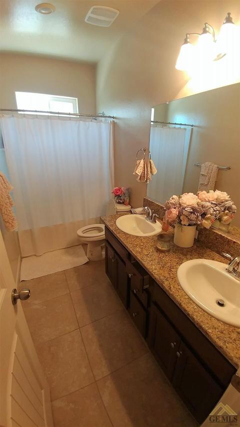 6032 Samuelson St, Bakersfield, CA 93313 photo 10