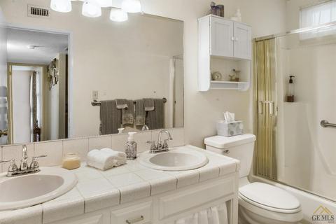 217 E Warren St, Taft, CA 93268 photo 15