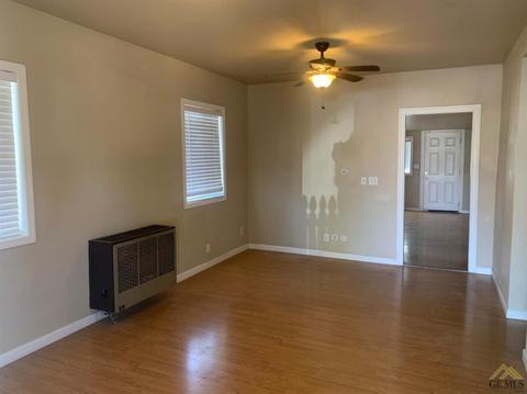 412 Taylor St, Taft, CA 93268 photo 3