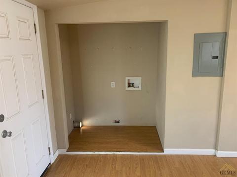 412 Taylor St, Taft, CA 93268 photo 10