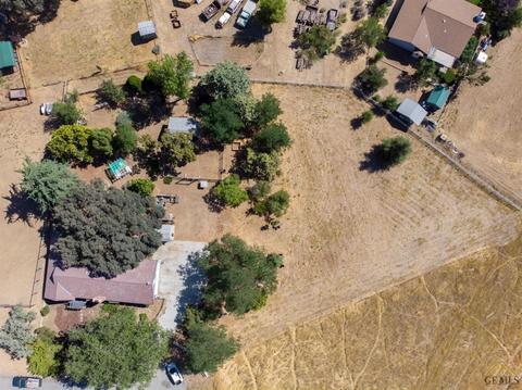 21808 Chestnut Ln, Tehachapi, CA 93561 photo 9