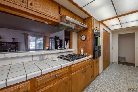 21808 Chestnut Ln, Tehachapi, CA 93561 photo 16
