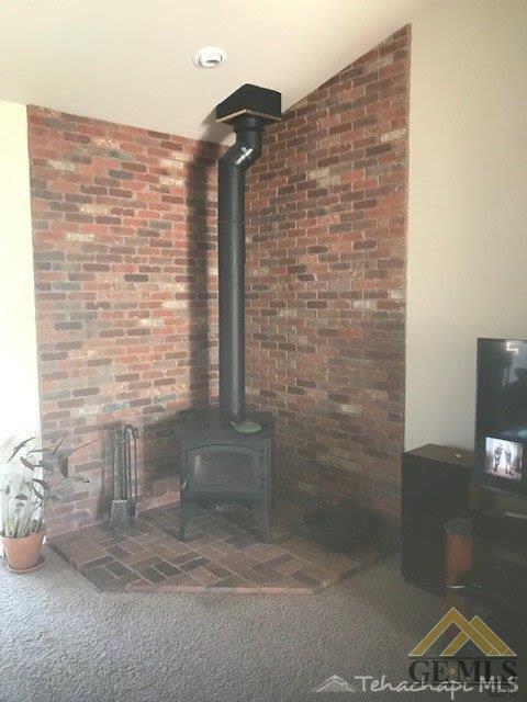 20013 Mesa Dr, Tehachapi, CA 93561 photo 3