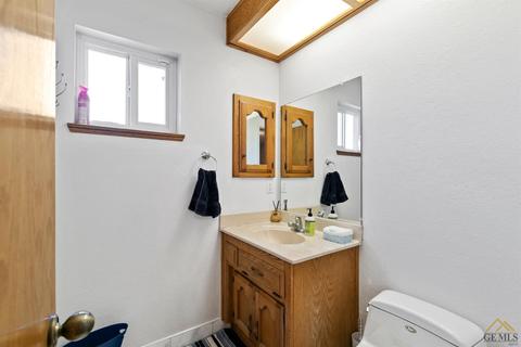 21831 Westwood Blvd, Tehachapi, CA 93561 photo 19