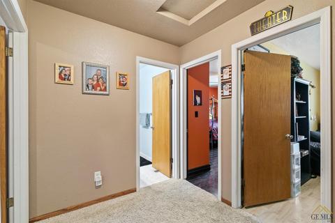 21831 Westwood Blvd, Tehachapi, CA 93561 photo 21