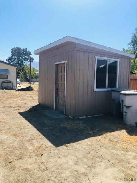 872 S Comanche Dr, Arvin, CA 93203 photo 36