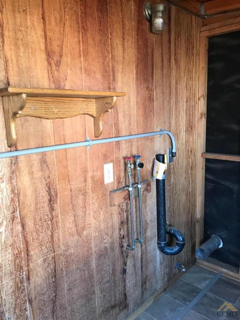 872 S Comanche Dr, Arvin, CA 93203 photo 33