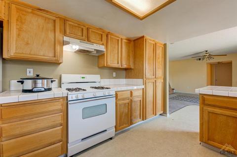 660 Lopez Ave, Shafter, CA 93263 photo 6