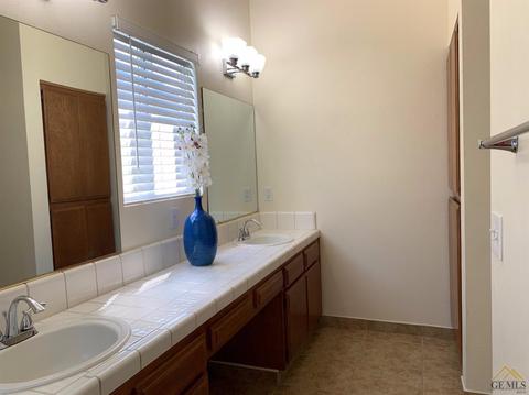 3710 Killarney Ct, Bakersfield, CA 93311 photo 20