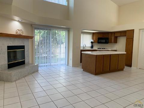 3710 Killarney Ct, Bakersfield, CA 93311 photo 13