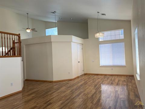 3710 Killarney Ct, Bakersfield, CA 93311 photo 6