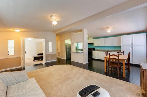 2005 Breezeway Dr, Bakersfield, CA 93306 photo 7