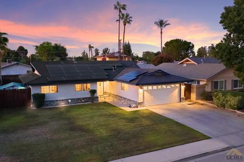 2400 9th St, Wasco, CA 93280 photo 1