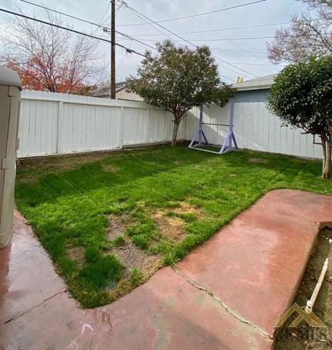 123 Lucard St, Taft, CA 93268 photo 23