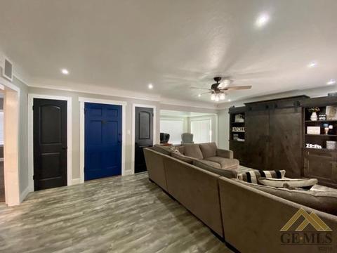 123 Lucard St, Taft, CA 93268 photo 4