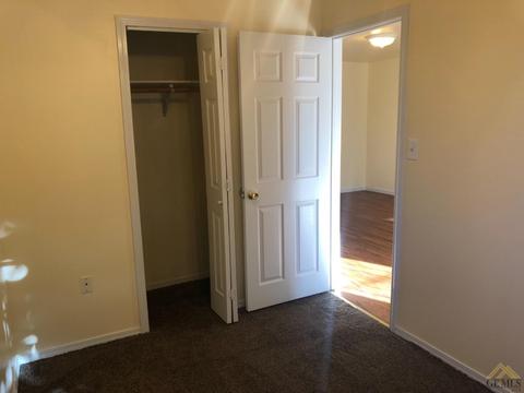316 8th St, Taft, CA 93268 photo 4