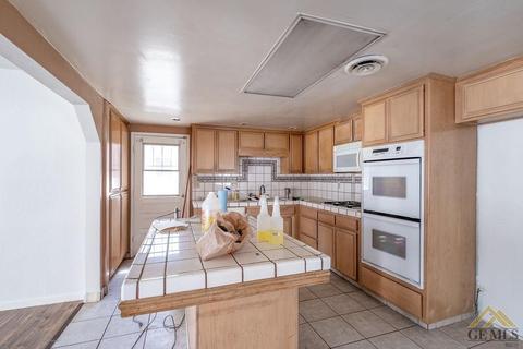 1018 Cedar Ave, Wasco, CA 93280 photo 8