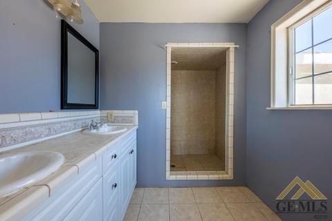 25421 Judith St, Arvin, CA 93203 photo 18