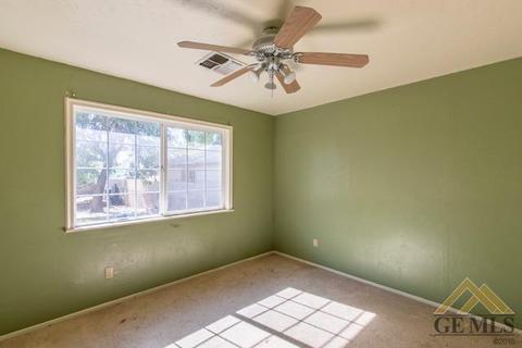 25421 Judith St, Arvin, CA 93203 photo 37