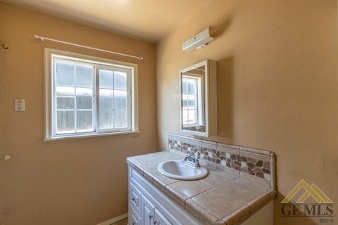 25421 Judith St, Arvin, CA 93203 photo 33
