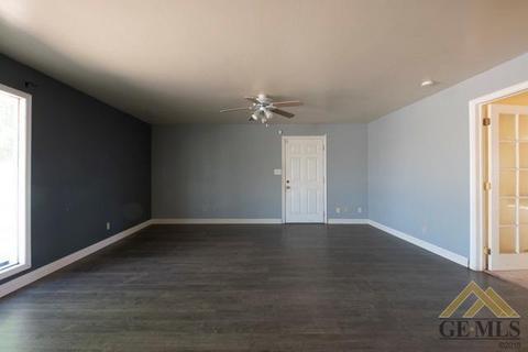 25421 Judith St, Arvin, CA 93203 photo 9