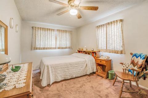 9808 Aim Ave, Bakersfield, CA 93307 photo 14