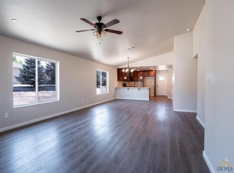 28161 Stallion Springs Dr, Tehachapi, CA 93561 photo 7