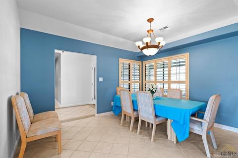 19400 Moon Way, Tehachapi, CA 93561 photo 4