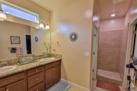 3904 Pine Bend Way, Shafter, CA 93263 photo 10