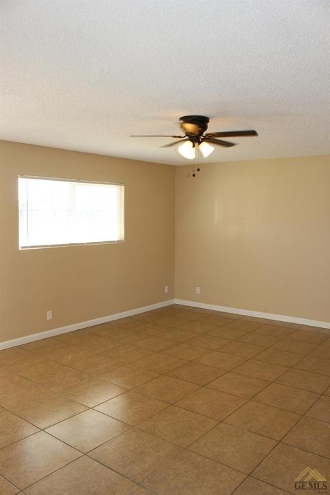 1500 Ivan Ave, Bakersfield, CA 93304 photo 3