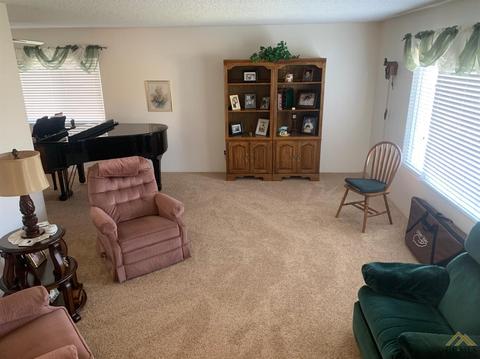 403 Sierra St, Taft, CA 93268 photo 5
