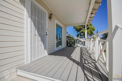 511 Garfield Ave, Taft, CA 93268 photo 6