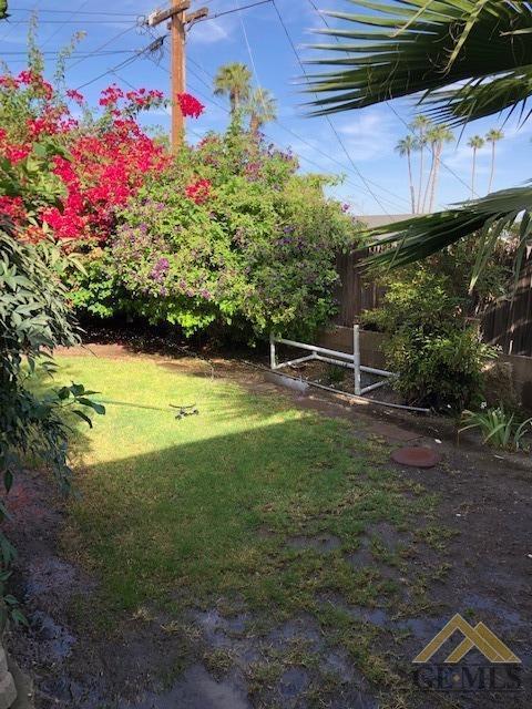 402 Stokes Ln, Taft, CA 93268 photo 12
