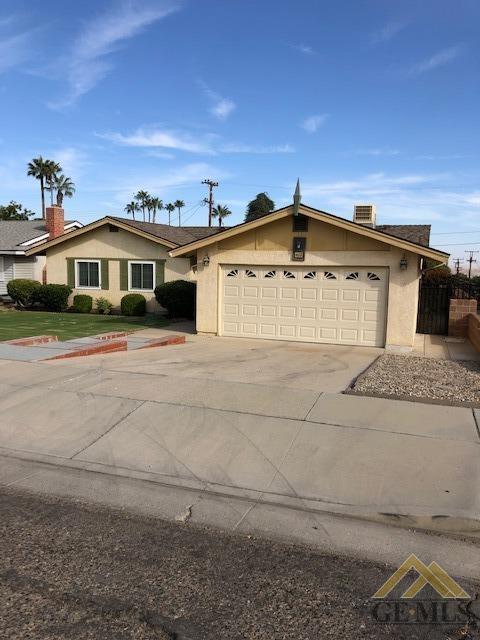 402 Stokes Ln, Taft, CA 93268 photo 3