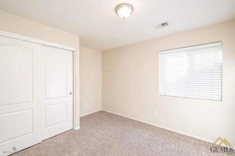 4520 Bluestone Dr, Bakersfield, CA 93311 photo 5